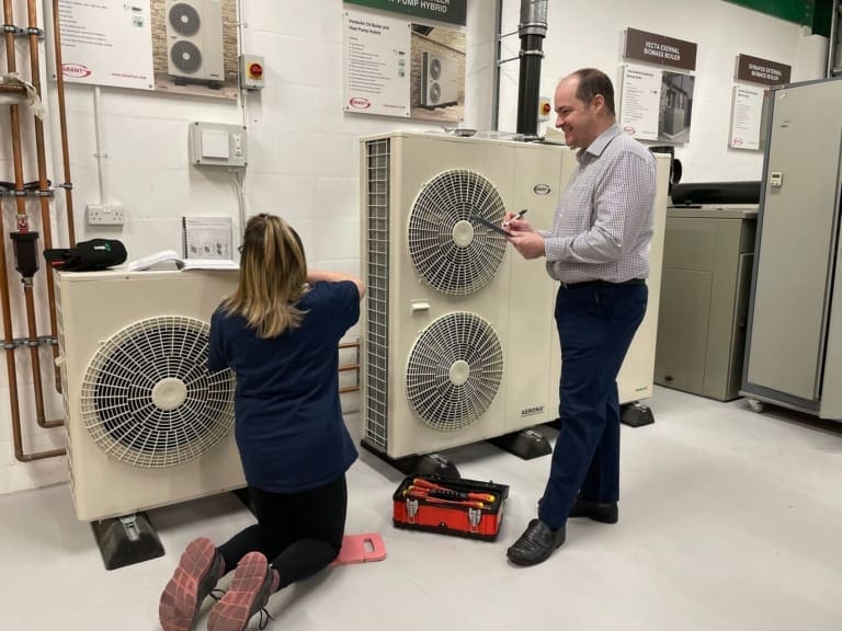 Government support is perceived as a key barrier in heat pump training, Vaillant survey reveals.