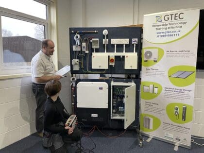 Powering ahead with new battery storage systems courses