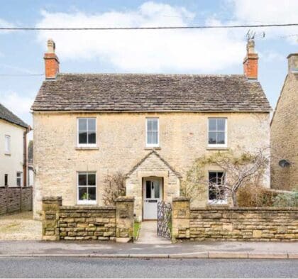 In this case study, isoenergy replaced an oil boiler system in a period Cotswold stone house with a more sustainable solution, resulting in significant cost savings and reduced carbon footprint.