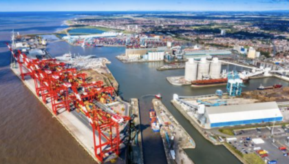 Peel Ports and E.ON are launching the UK's biggest rooftop solar project at Liverpool Port! 🌞 Aimed at net-zero by 2040, it'll power thousands of homes and cut emissions dramatically. #RenewableEnergy #Sustainability #SolarPower