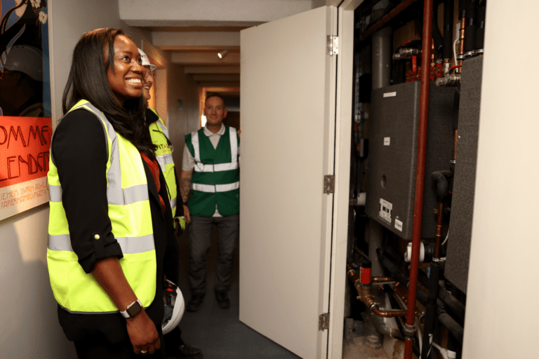 Member of Parliament with heat pump